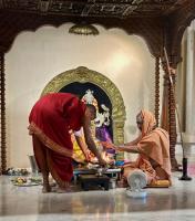 Jalabhisheka and Arati by HH Swamiji on Vardhanti Divasa of Shri Devi Durga Parameshwari Sannidhih at Karla (4 March 2025)